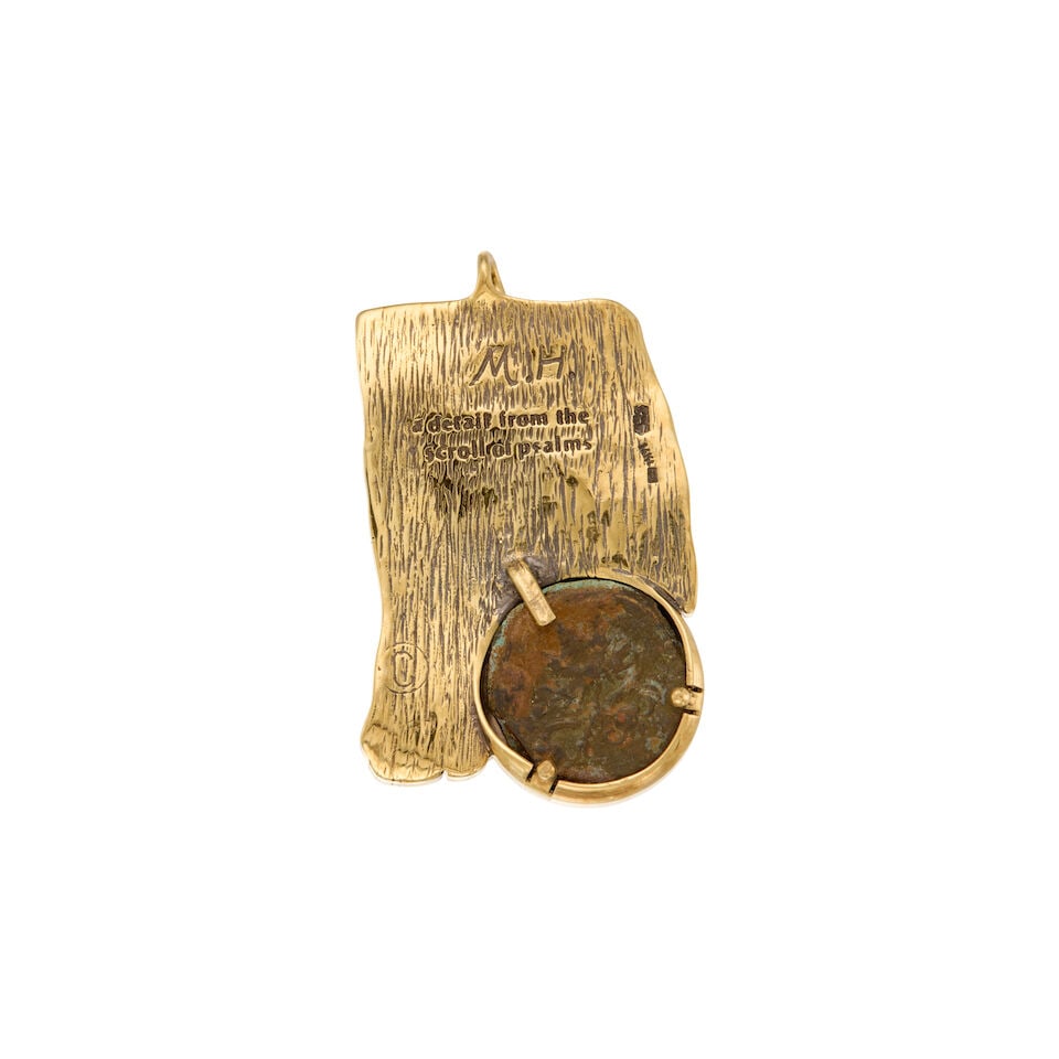 A 14K GOLD PENDANT WITH COIN - 2
