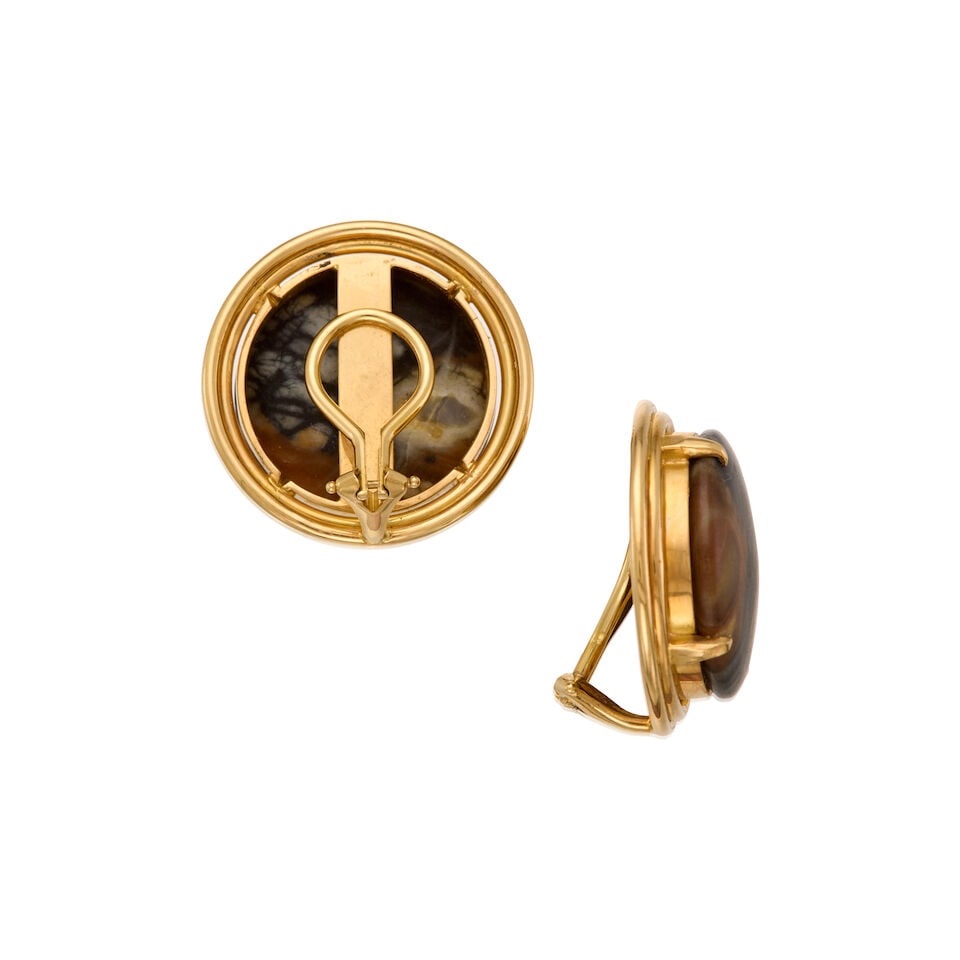 18K GOLD AND CHALCEDONY CLIP EARRINGS - 2