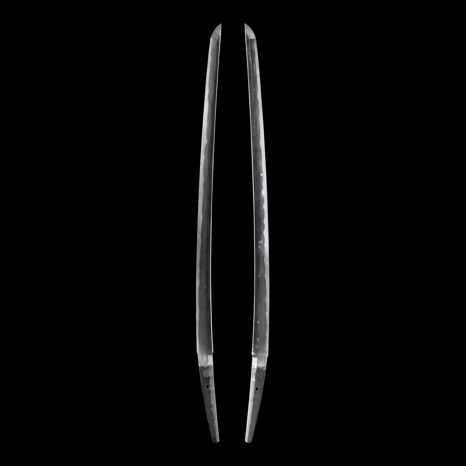 FUJIWARA MASAKIYO (1644-1730) A Satsuma Katana (Long Sword) Edo period (1615-1868), circa 1725: FUJIWARA MASAKIYO (1644-1730) A Satsuma Katana (Long Sword) Edo period (1615-1868), circa 1725 Honzukuri, iorimune with a wide mihaba, shallow toriizori curvature, and chū-gissaki, forged in ko-