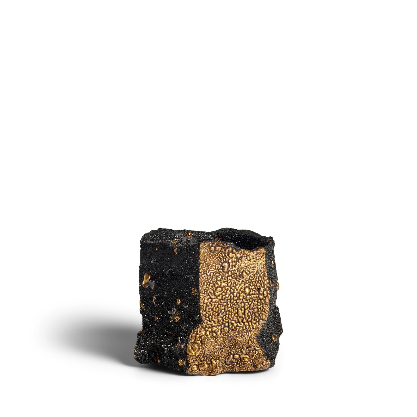 ICHIKAWA TŌRU (BORN 1973) A Stoneware Chawan (Tea Bowl) Heisei (1989-2019) or Reiwa (2019-p...: ICHIKAWA TŌRU (BORN 1973) A Stoneware Chawan (Tea Bowl) Heisei (1989-2019) or Reiwa (2019-present), 21st century Of stoneware with crawling glaze, the chawan roughly cylindrical on the interior b