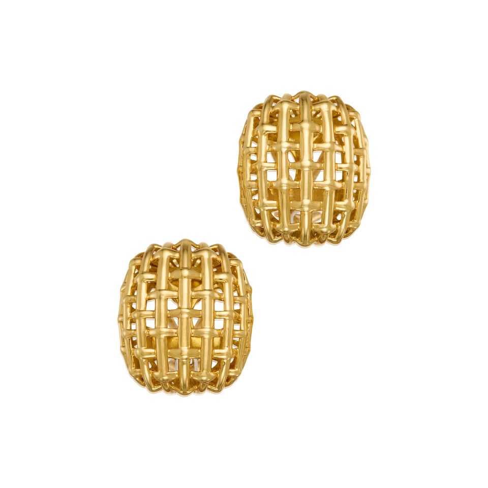 SEAMAN SCHEPPS: 18K YELLOW GOLD EARRINGS: SEAMAN SCHEPPS: 18K YELLOW GOLD EARRINGS • Marker's mark for Seaman Schepps • With serial number • Measures 7/8 in. x 3/4 in. • Estimated gross weight: 11.3