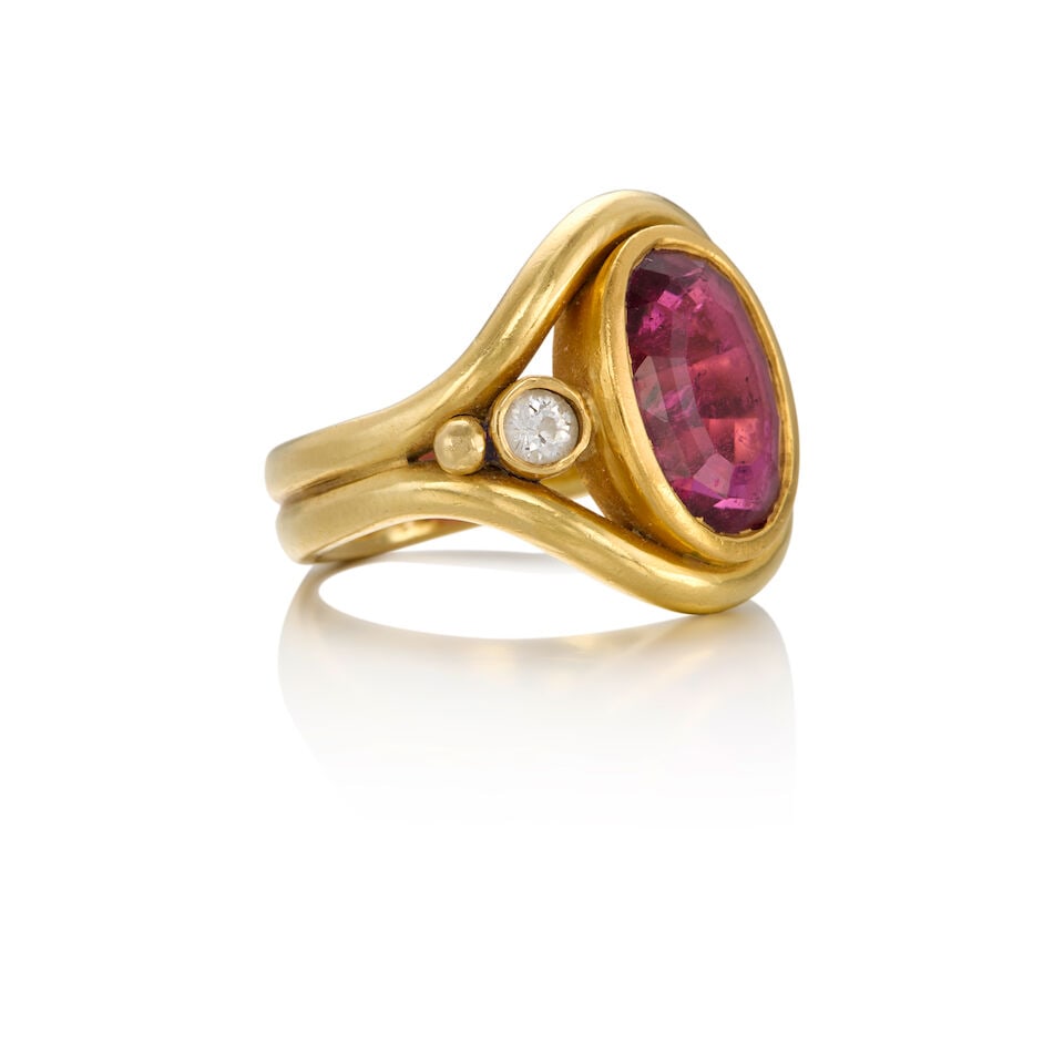 AN 18K GOLD, TOURMALINE AND DIAMOND RING - 3