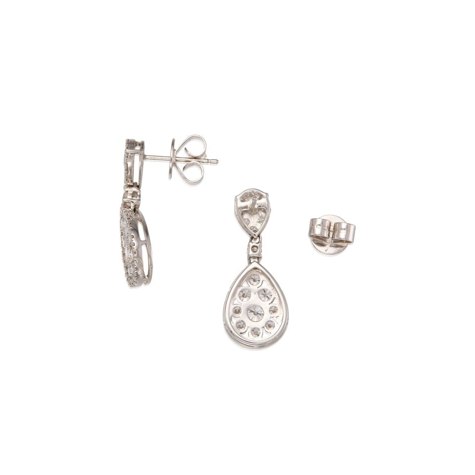 18K WHITE GOLD AND DIAMOND EARRINGS - 2