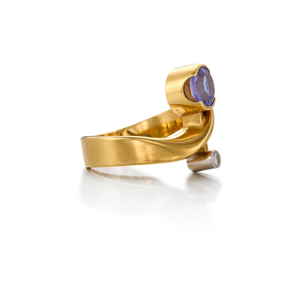 TANZANITE AND DIAMOND RING - 2