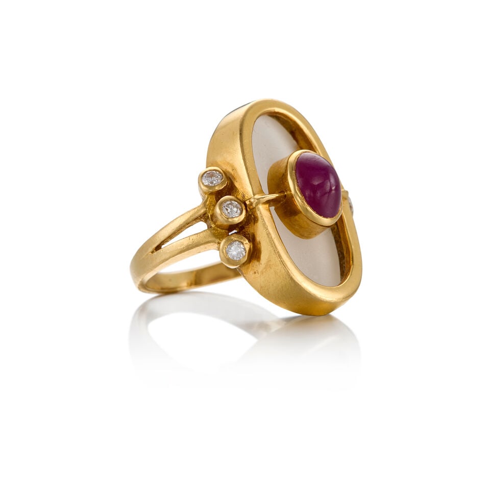 LALAOUNIS: 18K YELLOW GOLD, RUBY, ROCK CRYSTAL, AND DIAMOND RING - 2