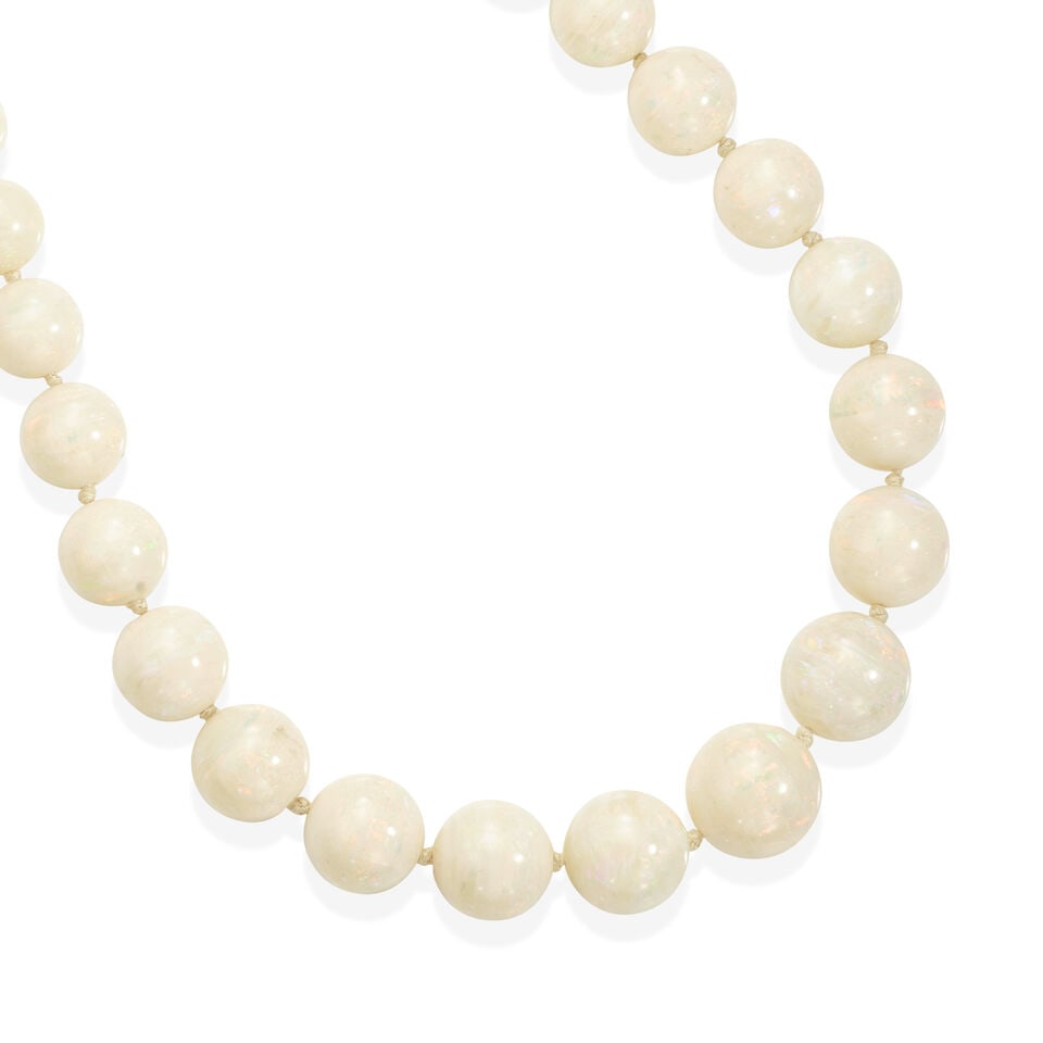 A DIAMOND AND OPAL NECKLACE - 3
