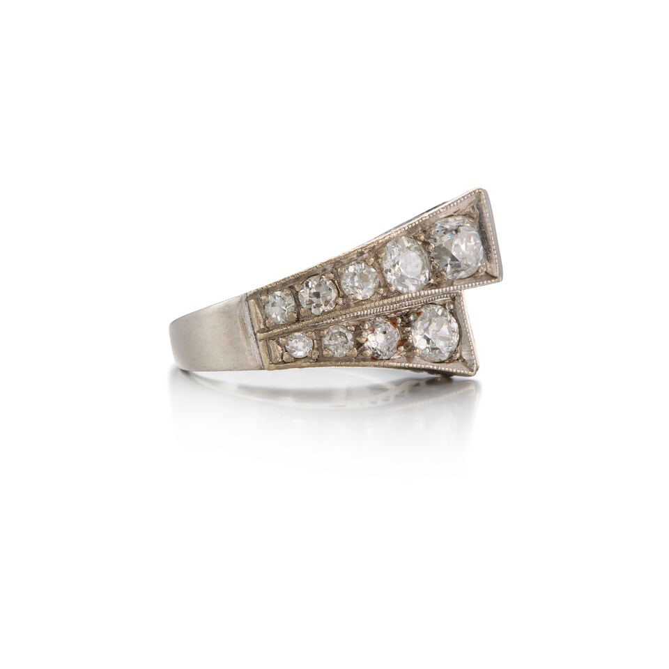 ART DECO 14K WHITE GOLD AND DIAMOND RING - 2