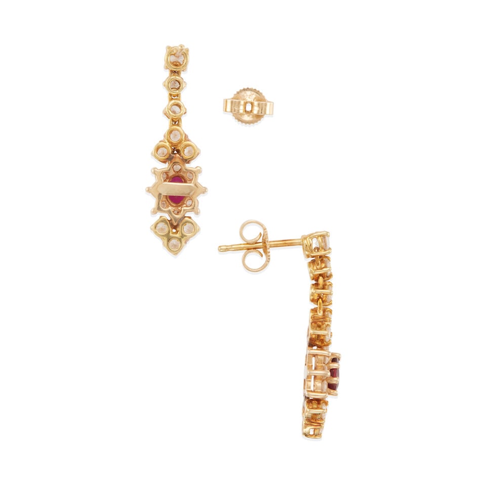 15K YELLOW GOLD, RUBY AND DIAMOND EARRINGS - 2