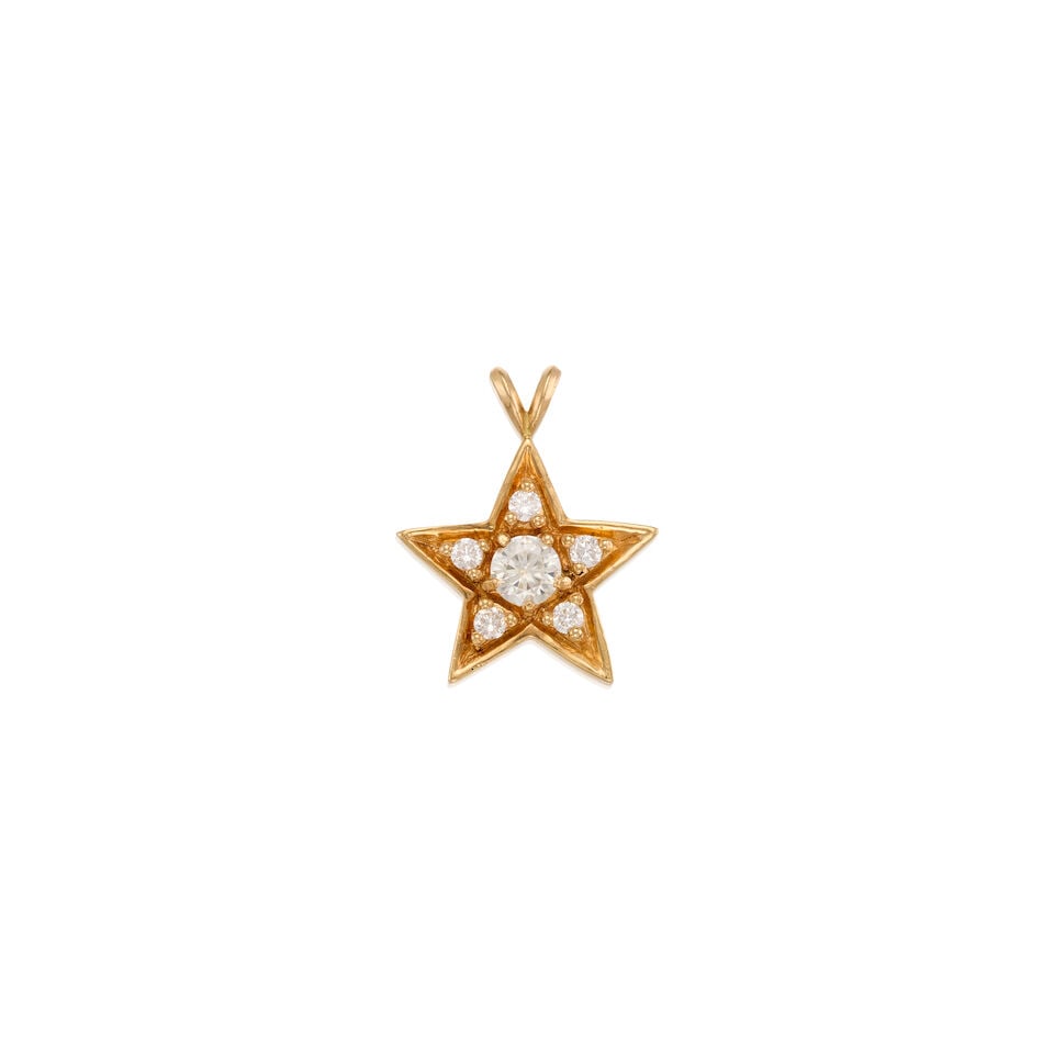 A 14K GOLD, MOISSANITE AND DIAMOND PENDNAT: A 14K GOLD, MOISSANITE AND DIAMOND PENDNAT • One round-shaped moissanite measuring approximately 5.00mm x 5.01mm x 2.85mm • Five round-shaped diamonds weighing approximately 0.28 carat