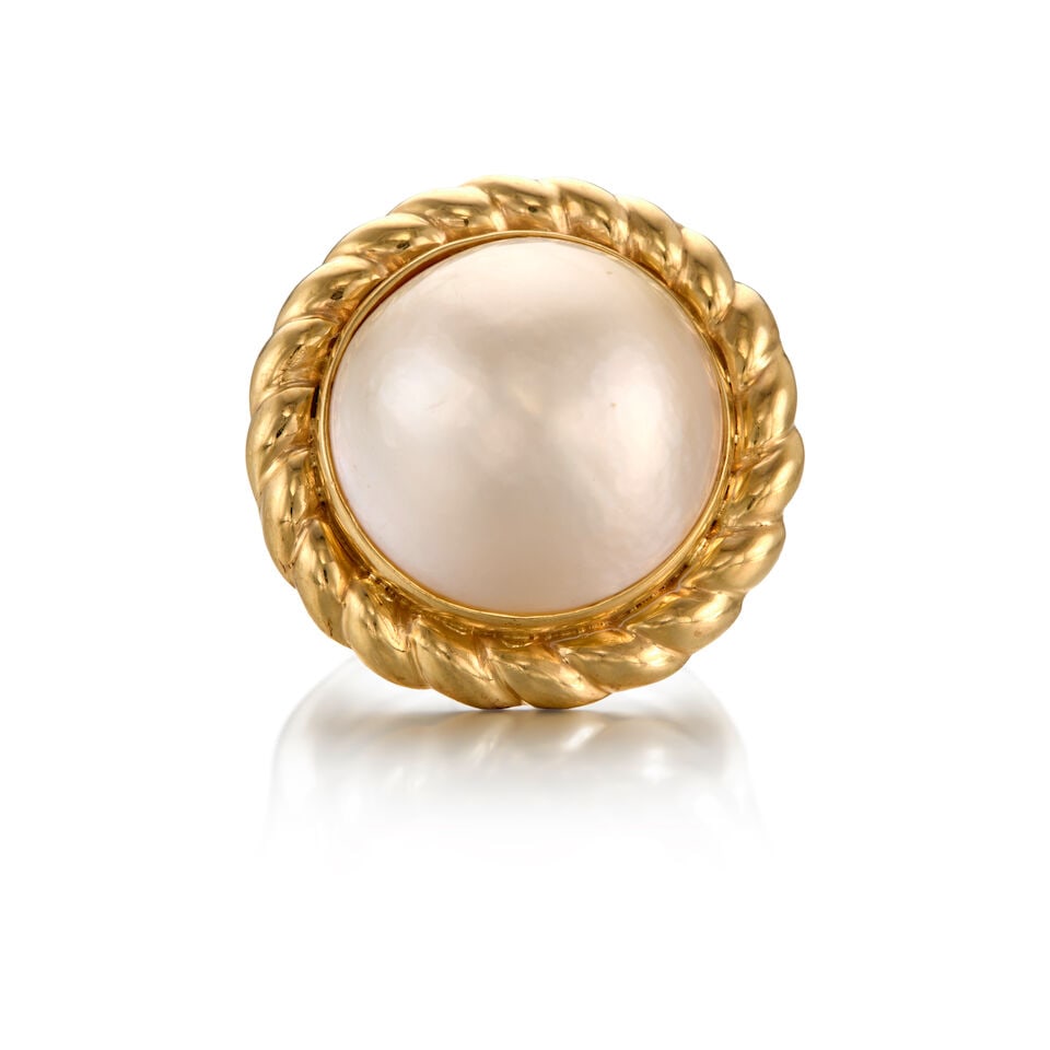 14K GOLD AND MABE CULTURED PEARL RING: 14K GOLD AND MABE CULTURED PEARL RING • One mabe cultured pearl measuring approximately 16.81mm in diameter • Size 7 • Estimated gross weight: 10.60 grams Footnotes: Please note