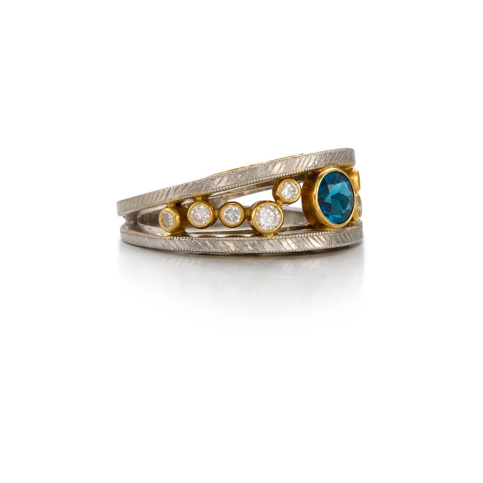 A TOPAZ AND DIAMOND RING - 2