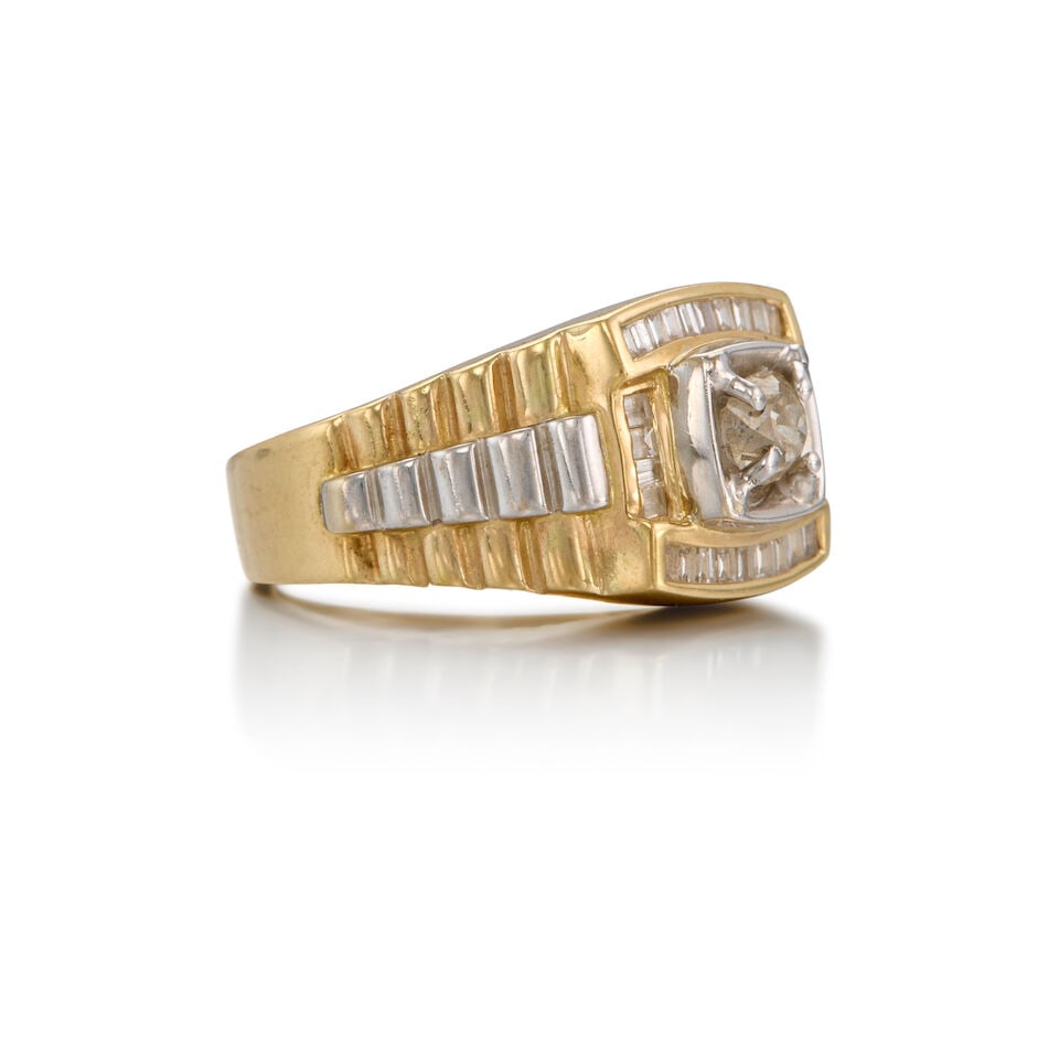 BICOLORED GOLD AND DIAMOND RING - 2