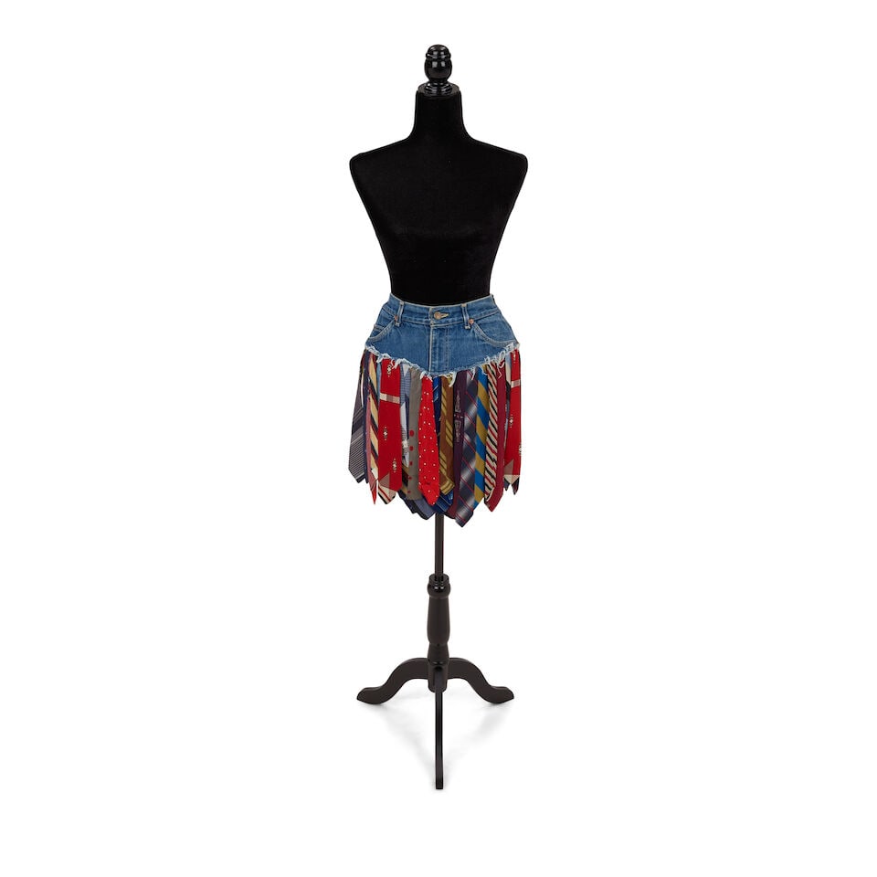 A GROUP OF STAGE AND TOUR-WORN CLOTHING Late 1980s - 3