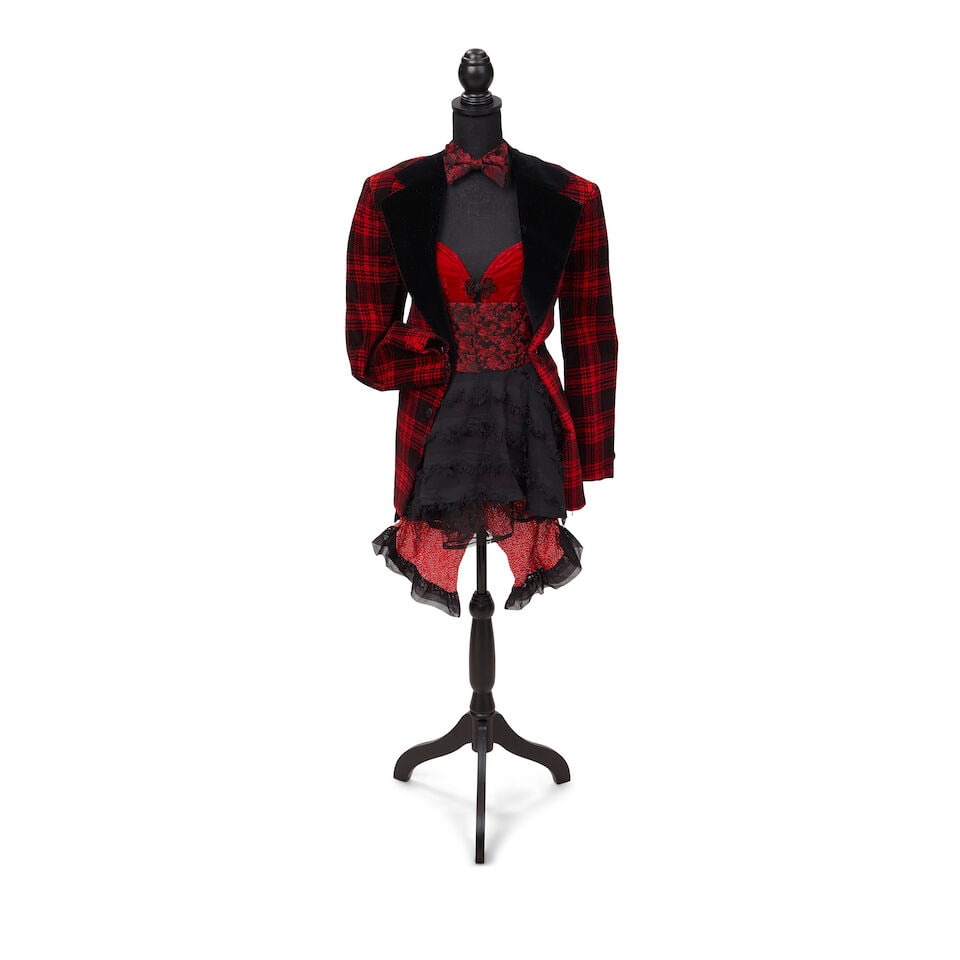 TWO LAYERED LOOKS 1980s, styled by Cyndi Lauper - 3