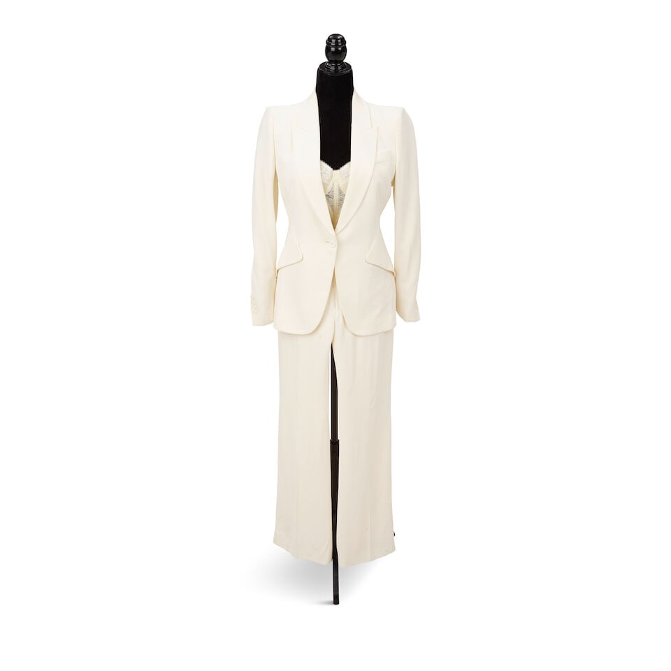 AN ALEXANDER MCQUEEN WHITE CAPRI PANT SUIT Alexander McQueen, 'Deliverance' Collection, Spring/S...: AN ALEXANDER MCQUEEN WHITE CAPRI PANT SUIT Alexander McQueen, 'Deliverance' Collection, Spring/Summer 2004 Cotton, 42, together with another an Alexander McQueen white pant suit and a lace overlay whi