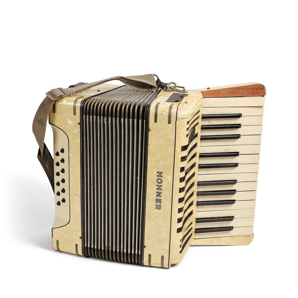 A VINTAGE HOHNER ACCORDION Germany, 20th century - 2