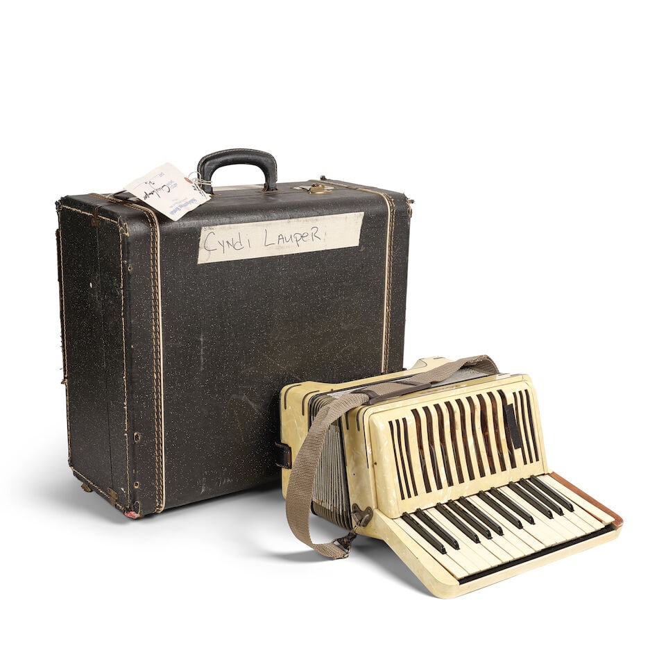 A VINTAGE HOHNER ACCORDION Germany, 20th century - 3
