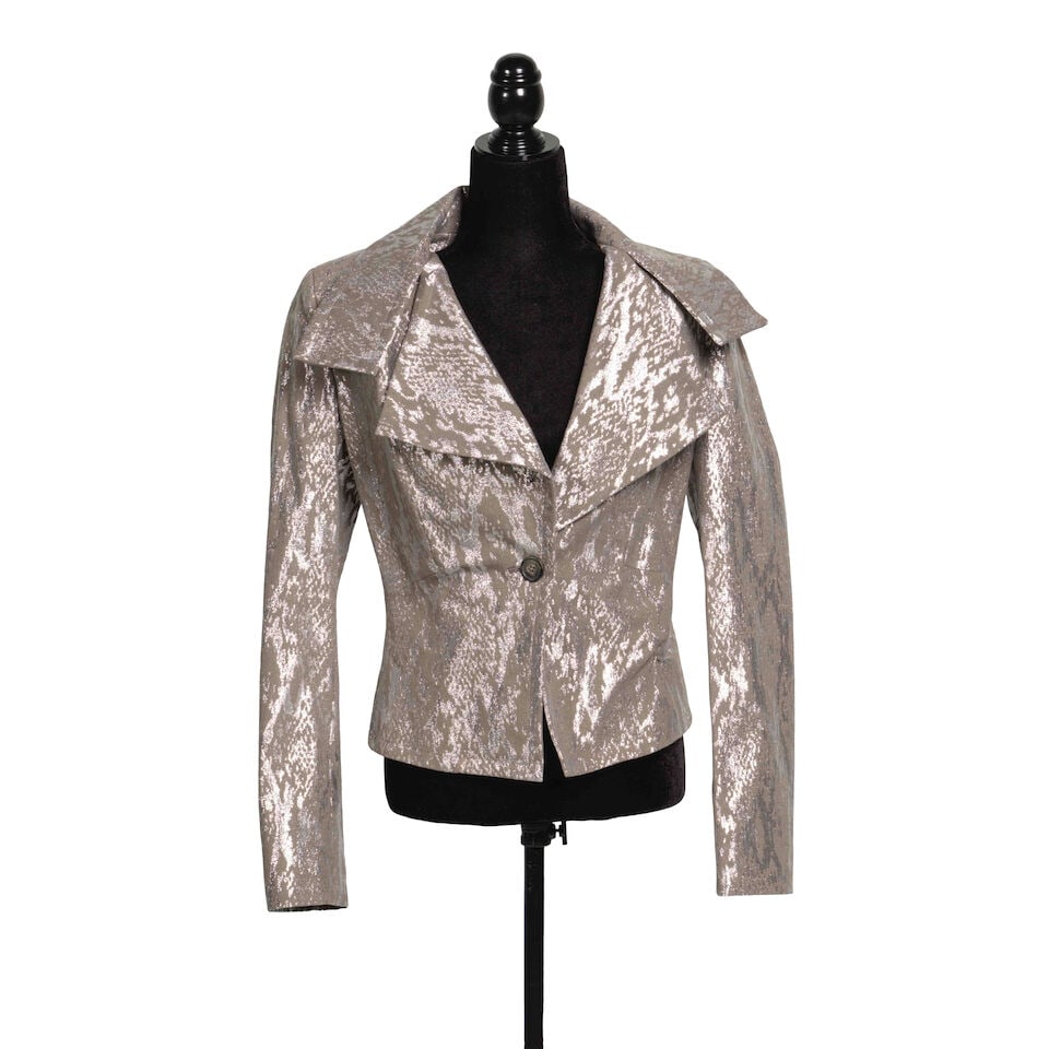 A GROUP OF LOOKS WORN TO THE HOME FOR THE HOLIDAYS BENEFIT SHOWS FEATURING ALEXANDER MCQUEEN AND... - 4
