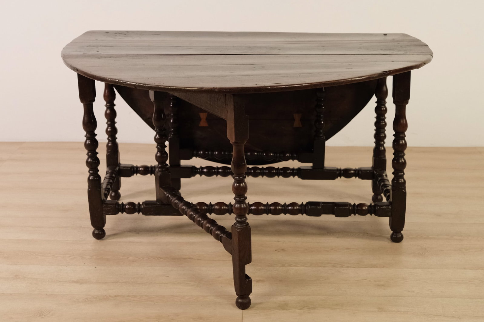 William and Mary Drop-Leaf Wood Table - 2