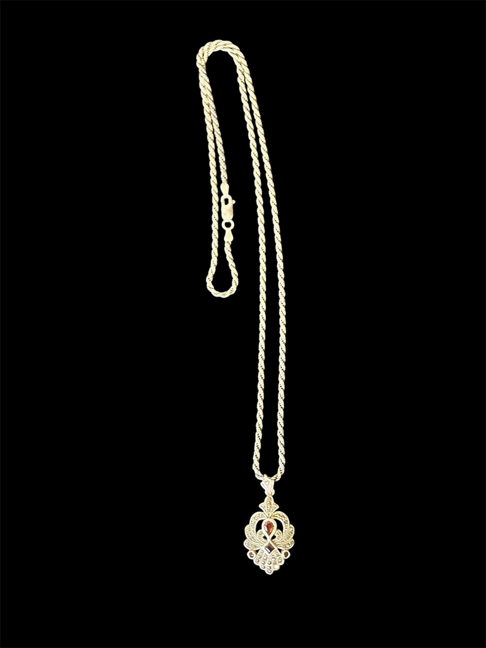 Pendant Necklace w/ central red stone (1 of 1)