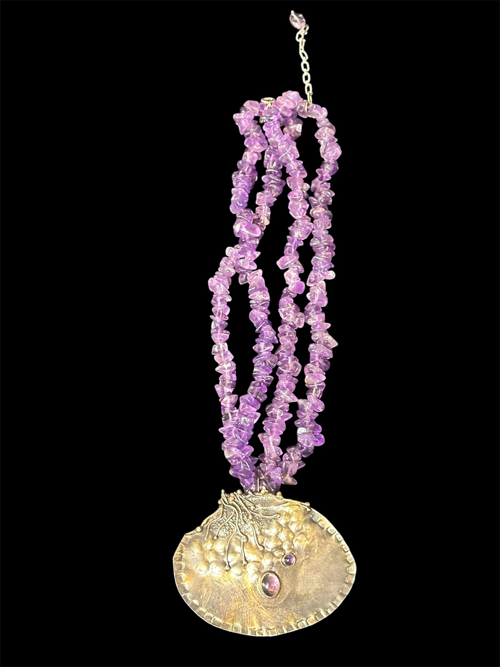 Amethyst pendant (1 of 1)