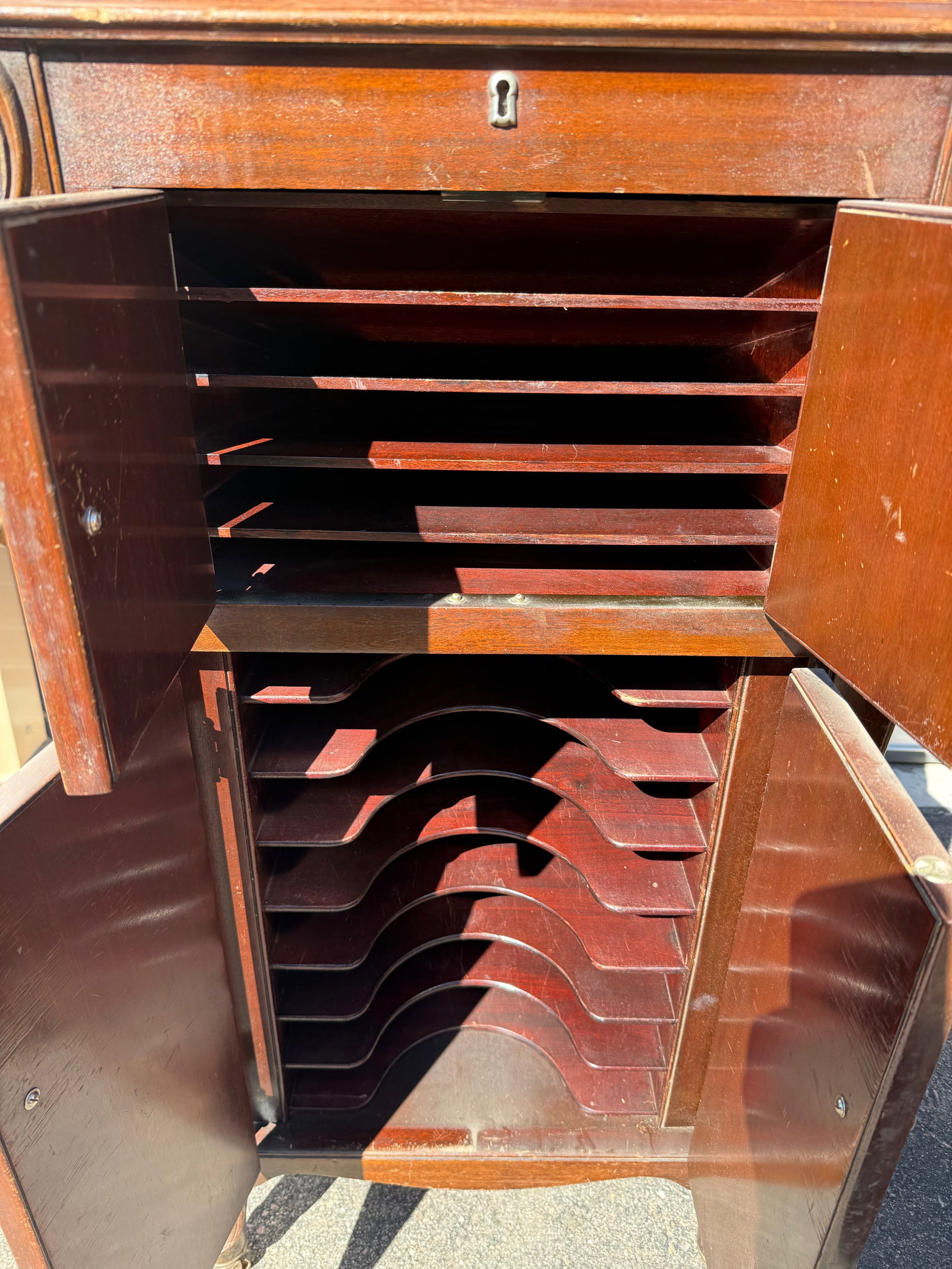 Victor Talking Machine - 9