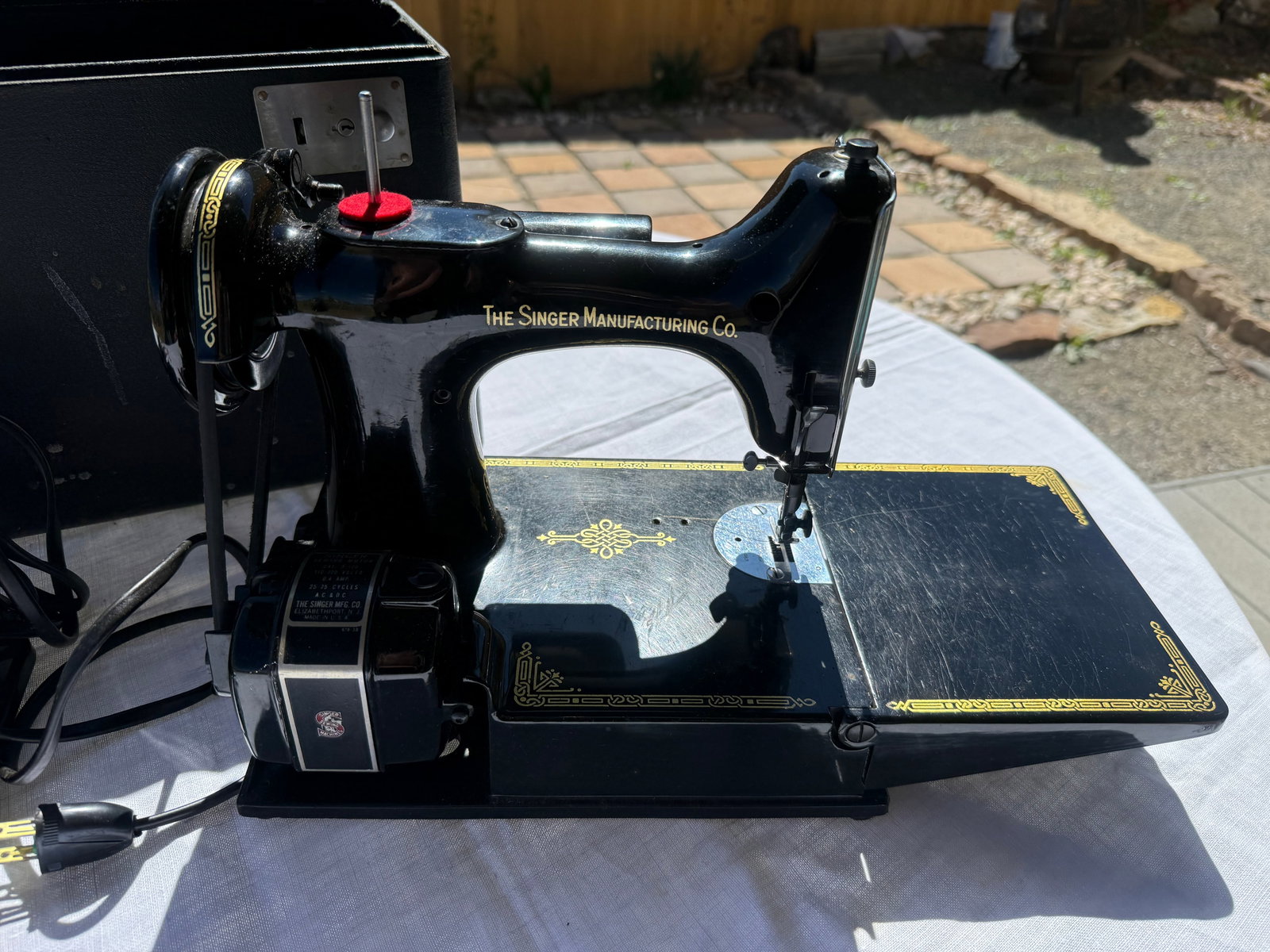 Singer Featherweight 221-1 (1 of 9)