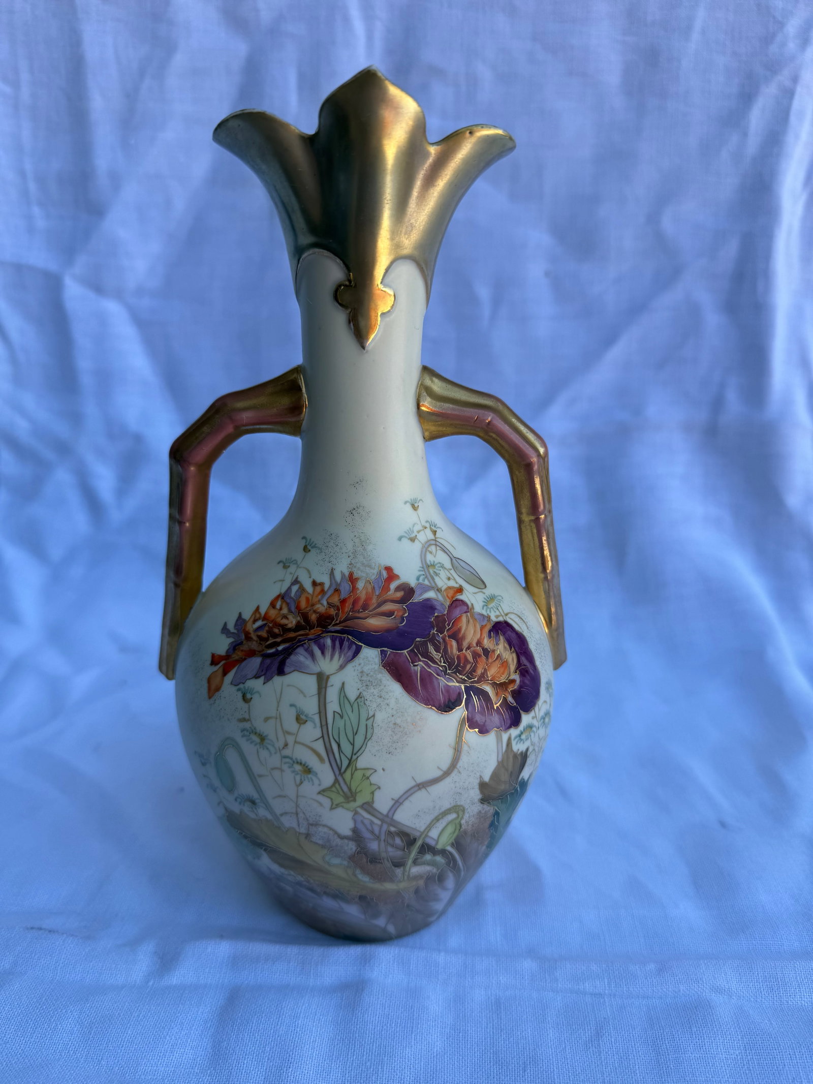 Antique Robert Hanke Vase: No chips or cracks. Dimensions: 10in H x 5.5in W x 3in D.