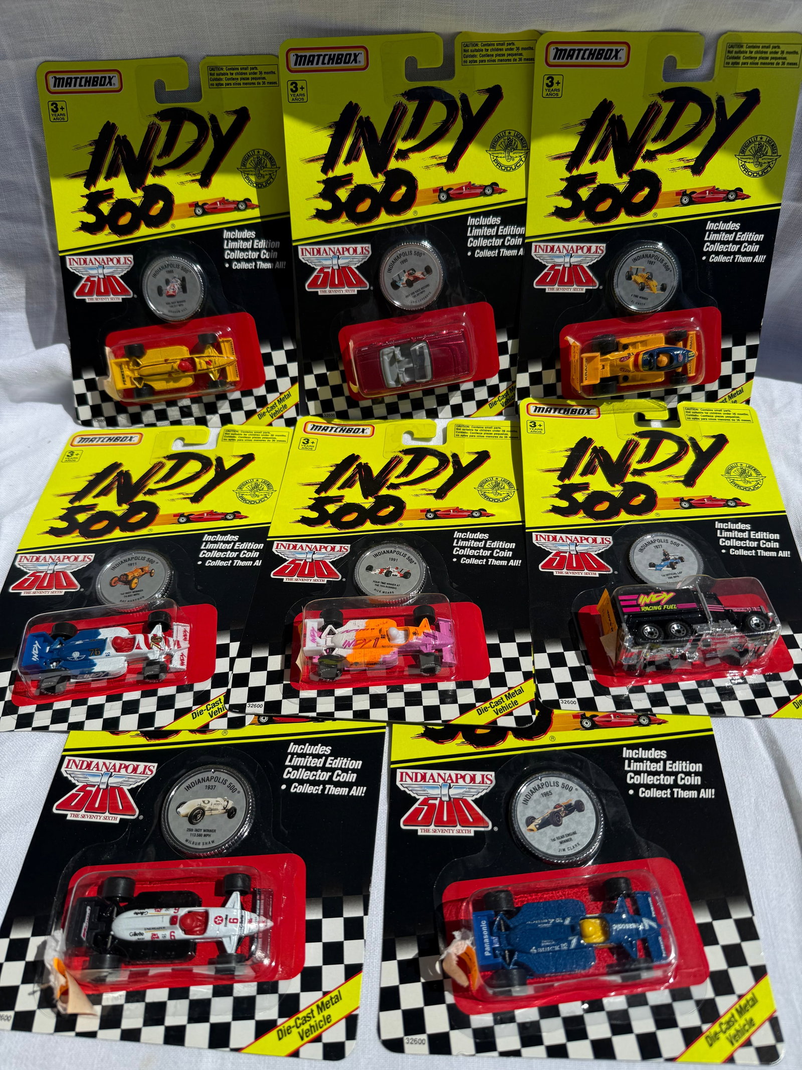 Matchbox Assortment: 8 pieces. New in box.