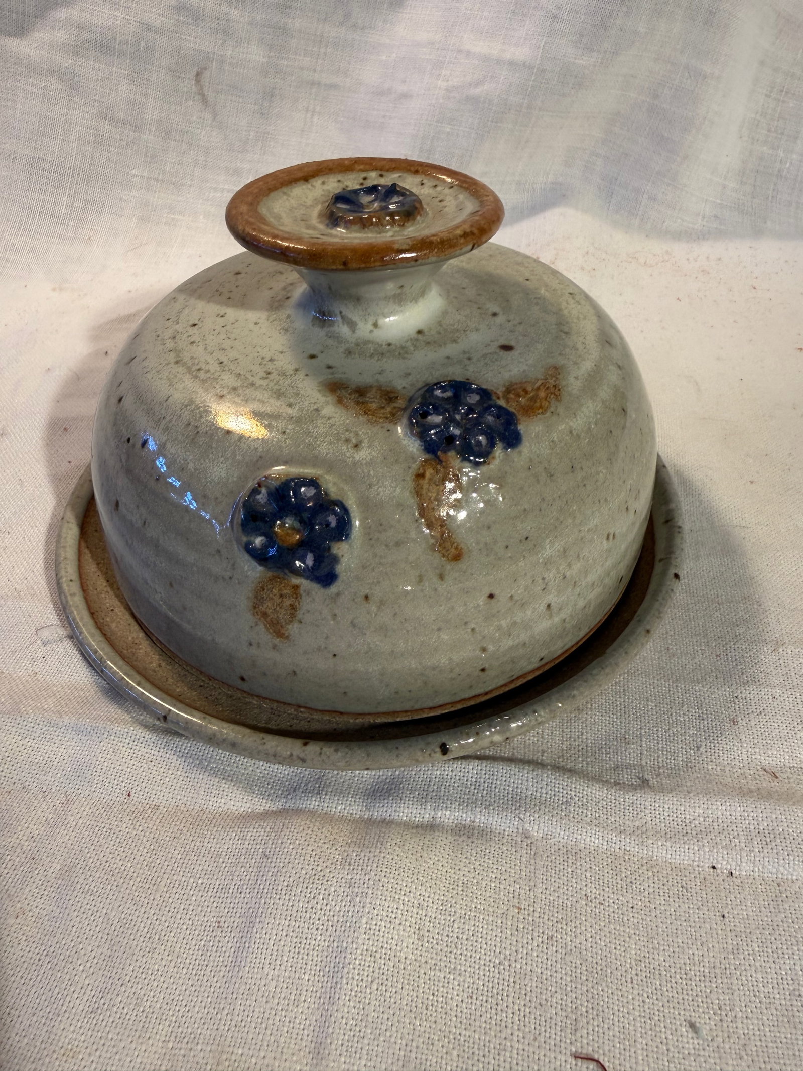 Vintage Stoneware Butter Dish: Signed. No chips or cracks.