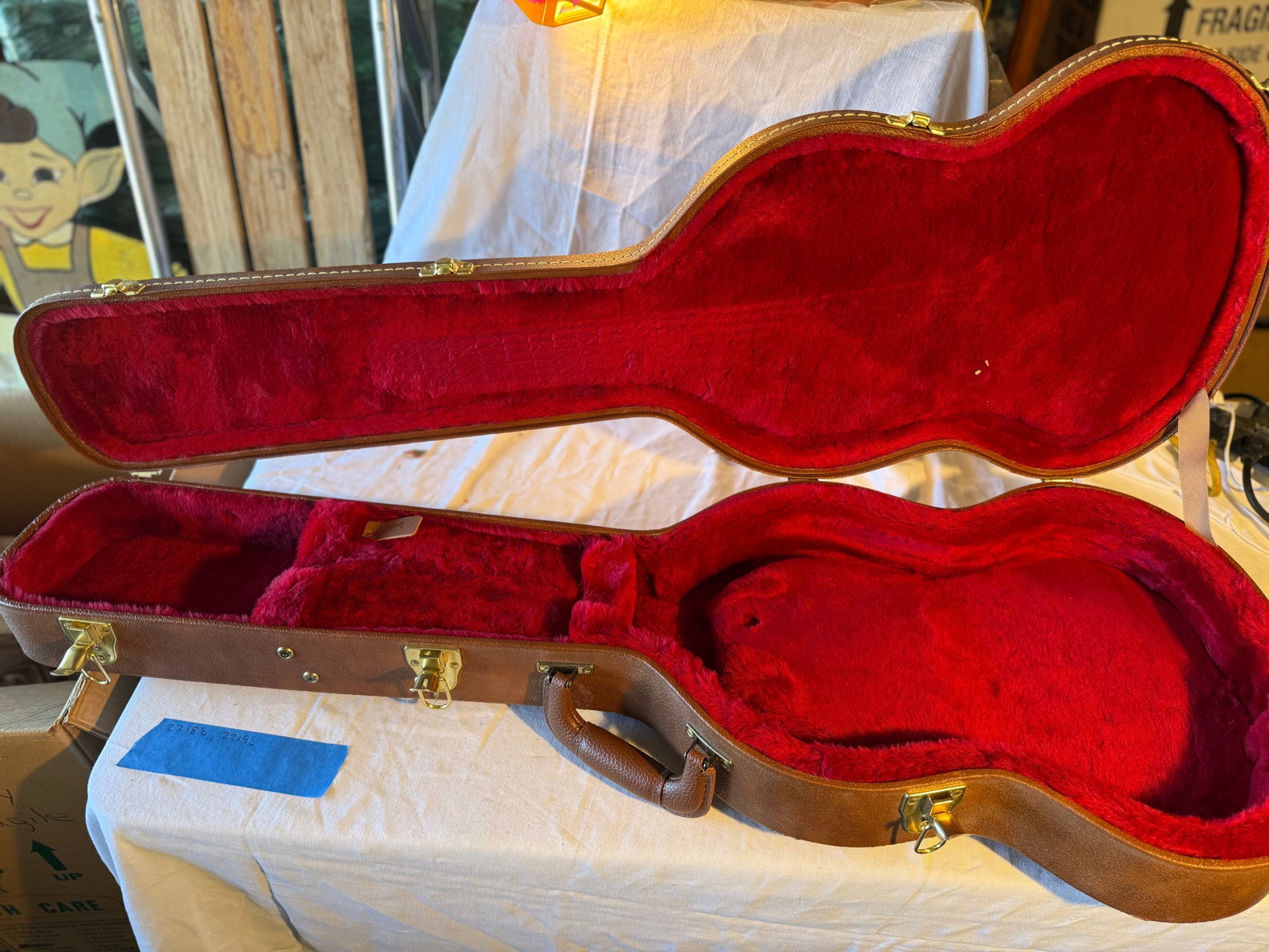 Gibson Guitar Case - 3