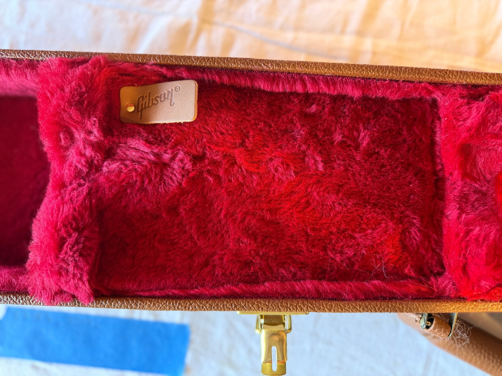 Gibson Guitar Case - 4