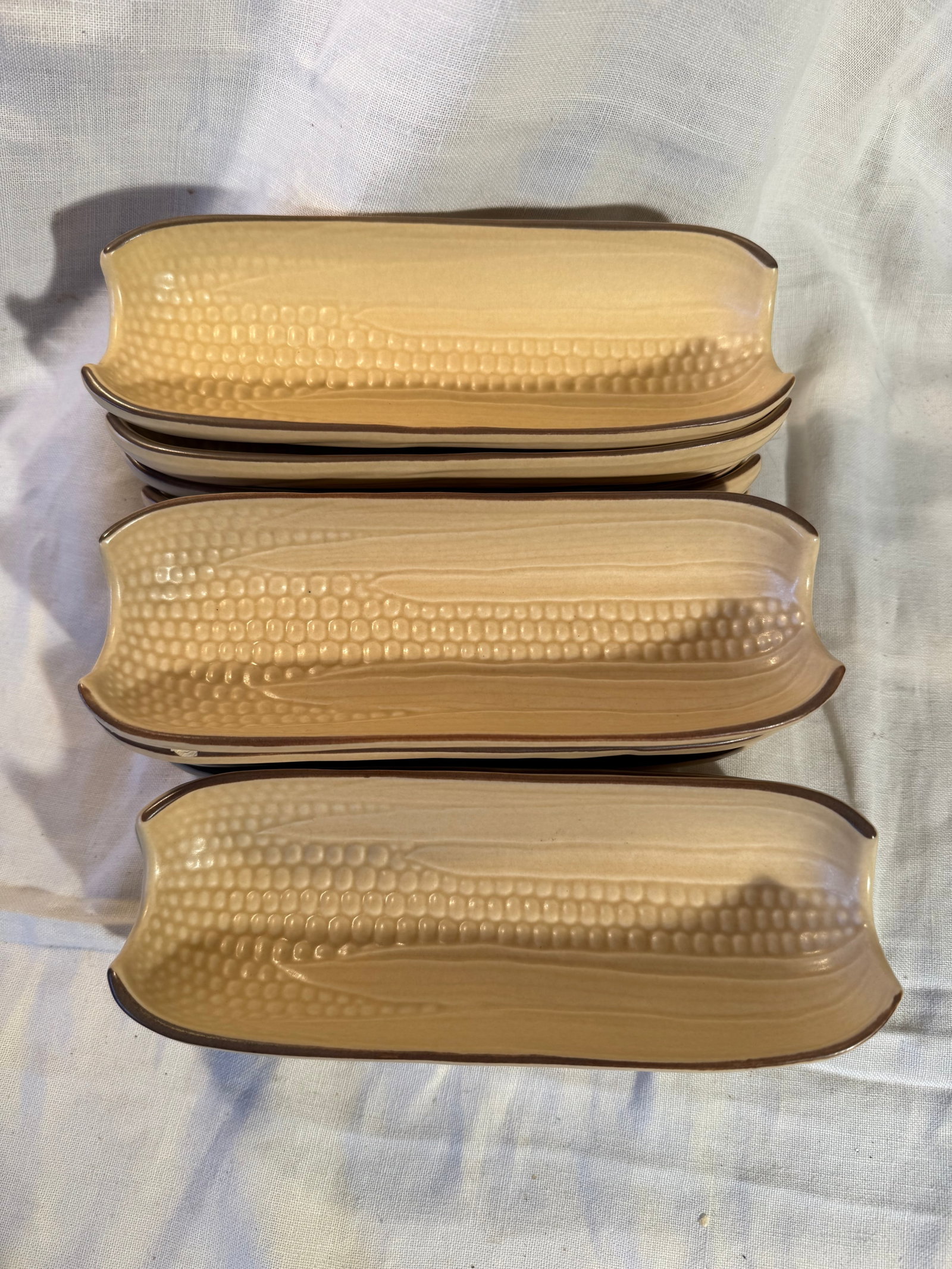 Pfaltzgraff Corn Dishes: 12 count, some chips