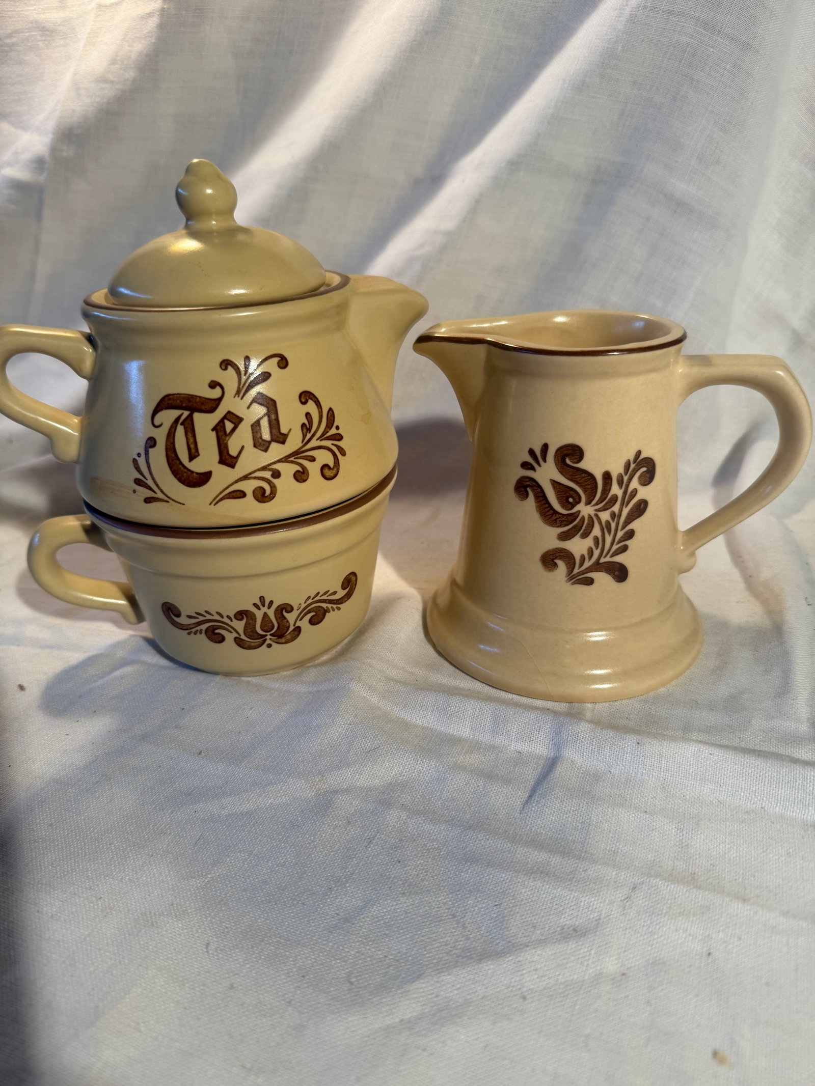 Pfaltzgraff Creamer with Teapot and Mug: 3 pieces