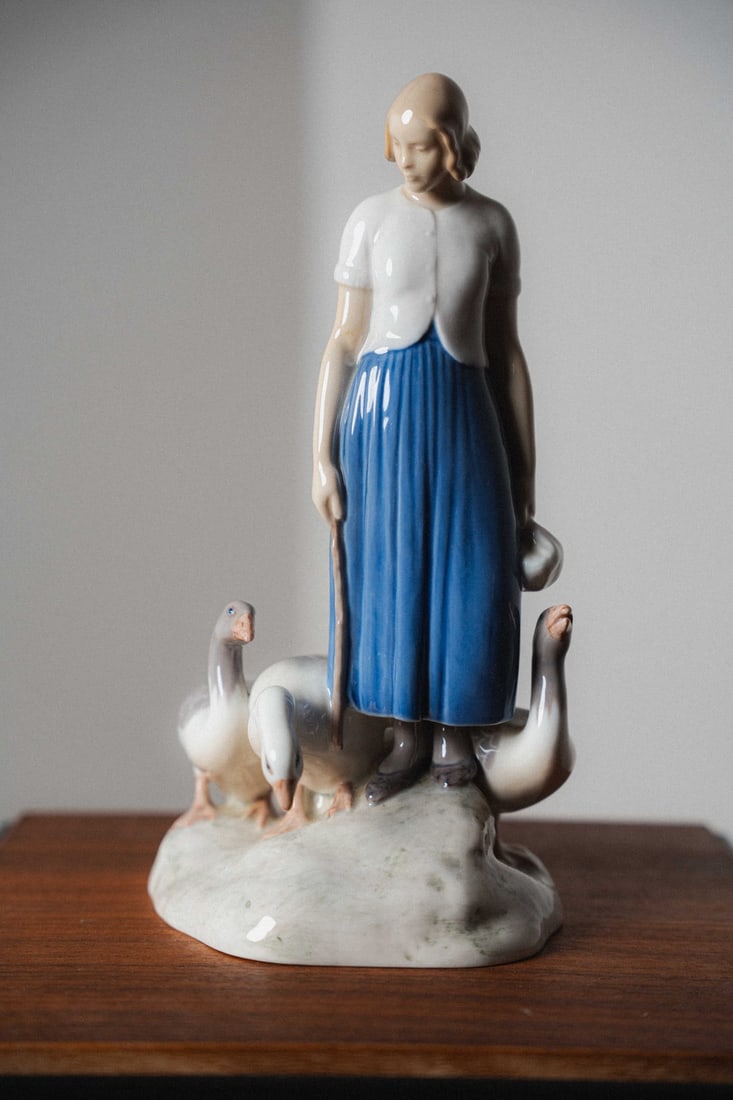 Acel Locher, Royal Copenhagen Bing & Grondahl Porcelain Figurine #2254, Girl with Geese (1 of 4)