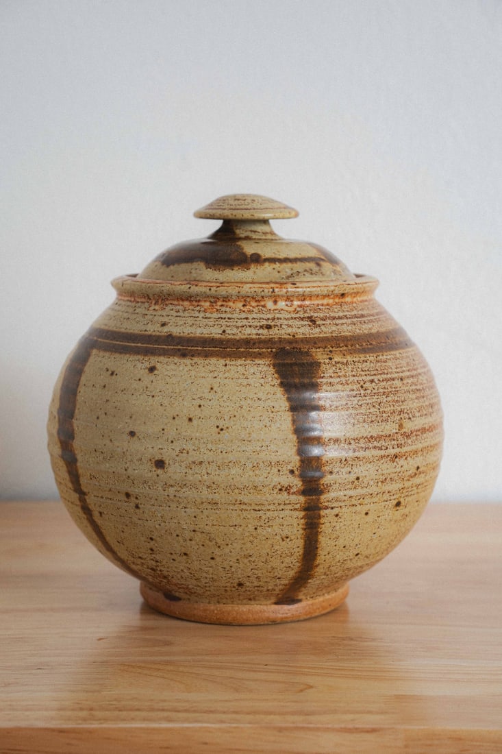 Charles Bigger, PNW Ceramics, Lidded Jar: Presenting a lidded jar by Charles Bigger, a accomplished work in the Pacific Northwest studio ceramics tradition by an artist whose practice reflects the region's deep commitment to functional yet