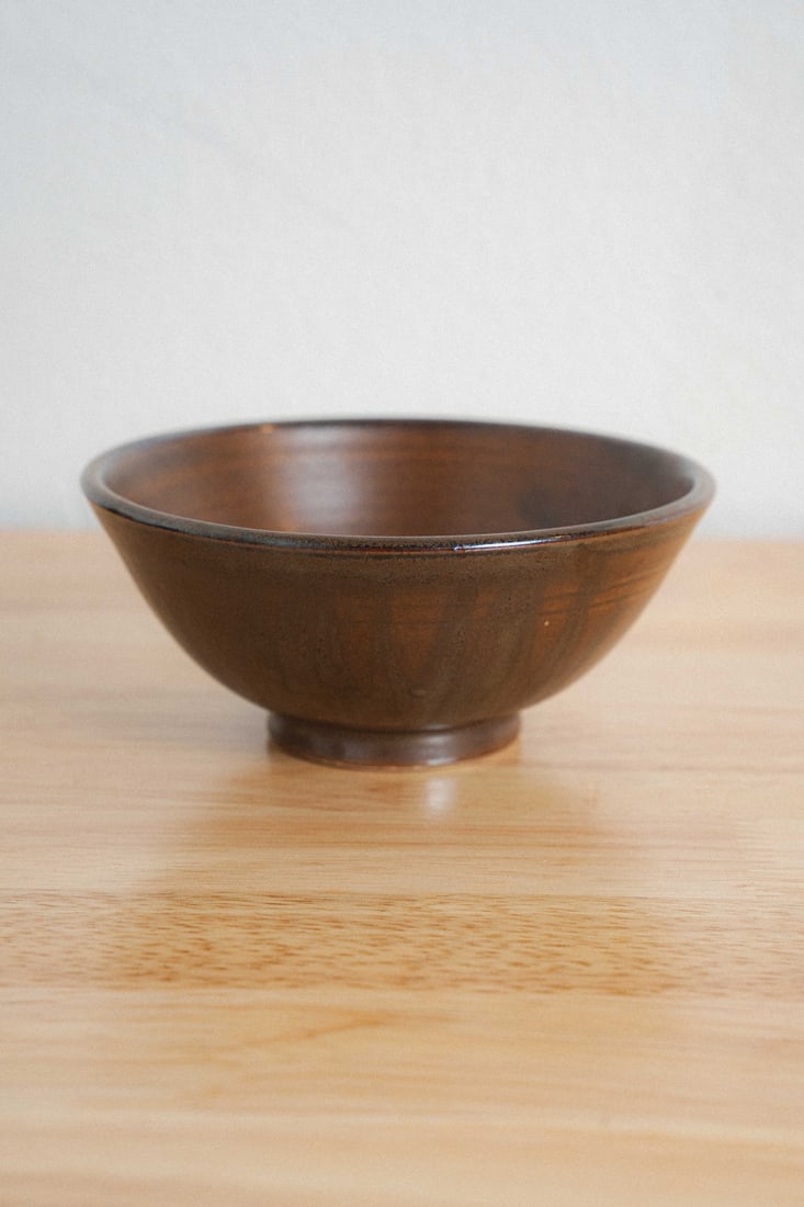 Louis Mideke, Bellingham, WA, PNW, Porcelain Brown Bowl: Presenting a brown porcelain bowl by Louis Mideke, produced in Bellingham, Washington, a refined and meditative work by one of the Pacific Northwest's most important and historically significant