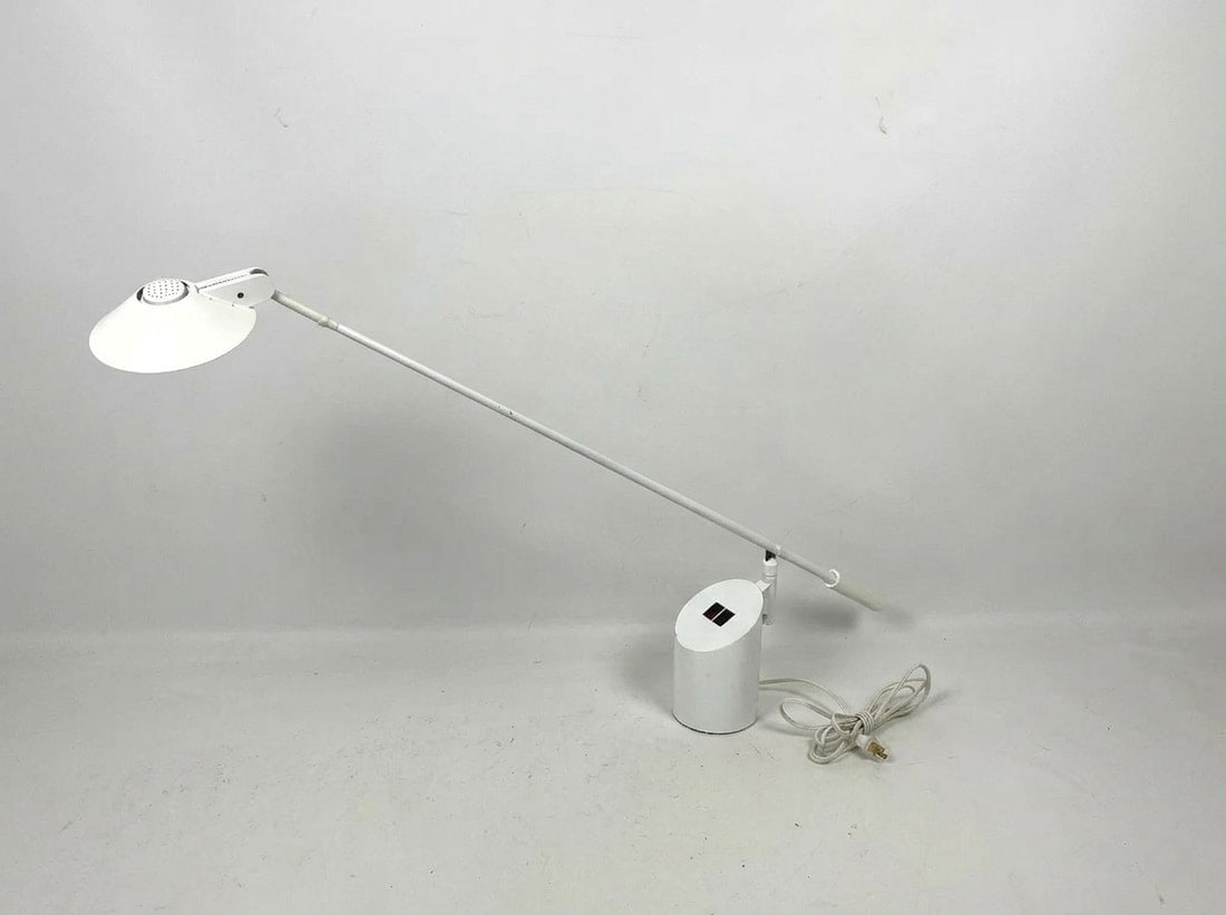Postmodern Robert Sonneman for George Kovacs Feather Lamp.: Robert Sonneman for George Kovacs White Mid Century Articulating Feather Desk Table Lamp. 1980s