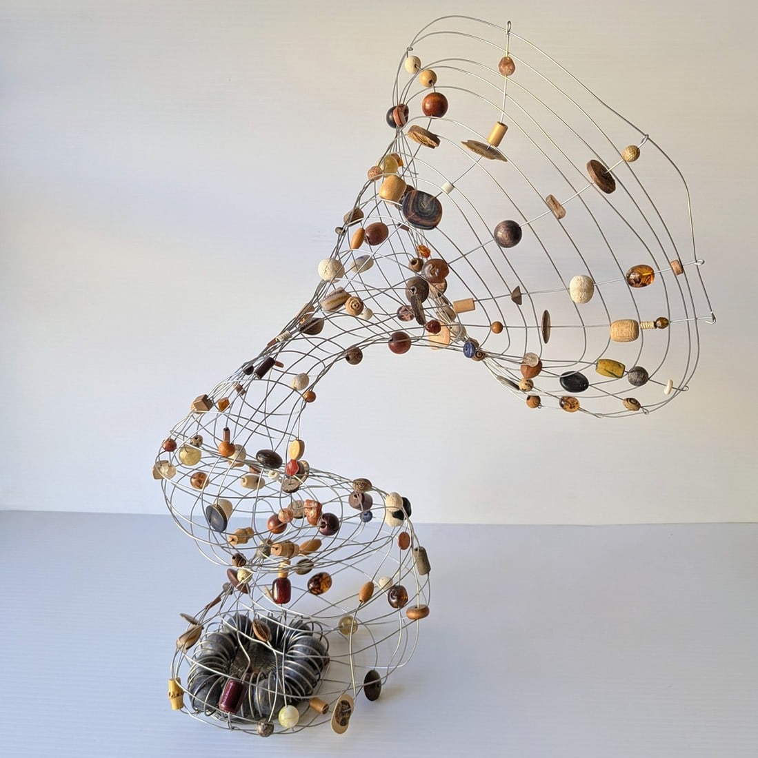Salley Prangley 'Eavesdropping' Sculpture - 7