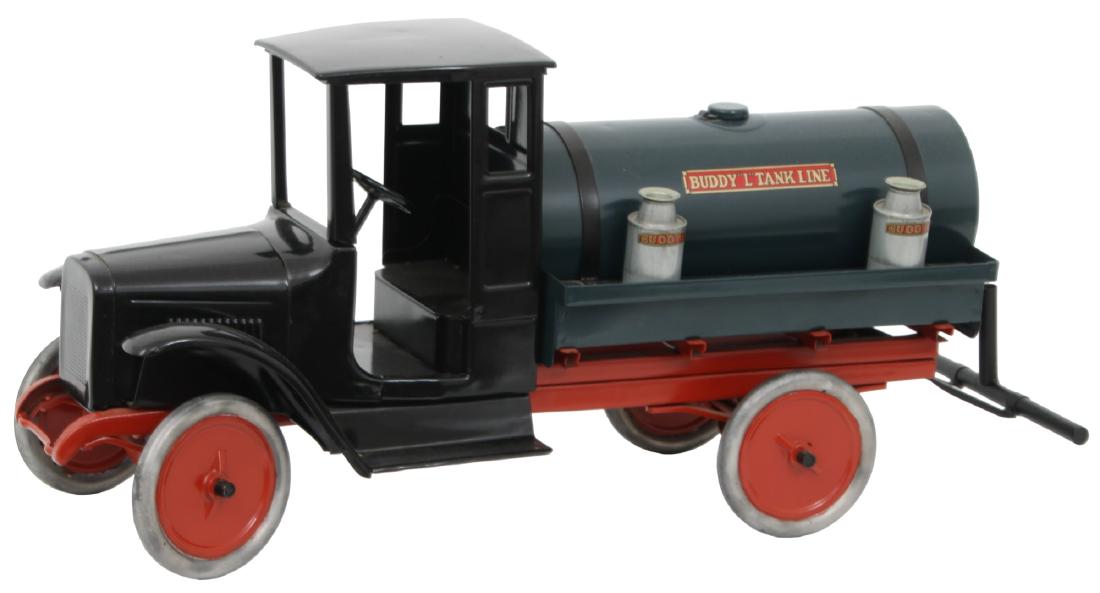 Buddy L Pressed Steel Tanker Truck (1 of 10)