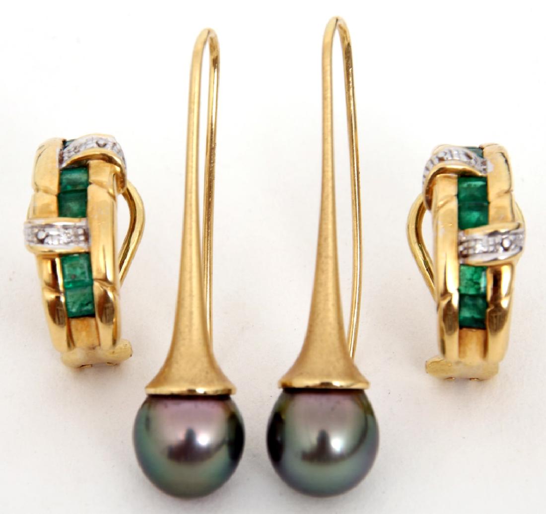 2 Prs. 18K Gold Earrings (1 of 7)