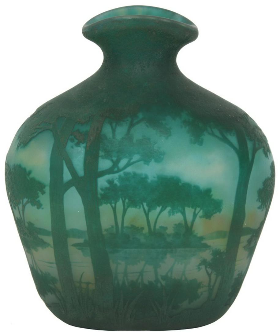 Daum Nancy Cameo Glass Vase Sep 14 2019 Fontaine S Auction