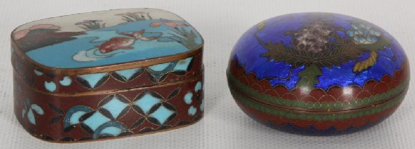 2 Cloisonne Small Covered Pill Boxes.: 2 Cloisonne Small Covered Pill Boxes.