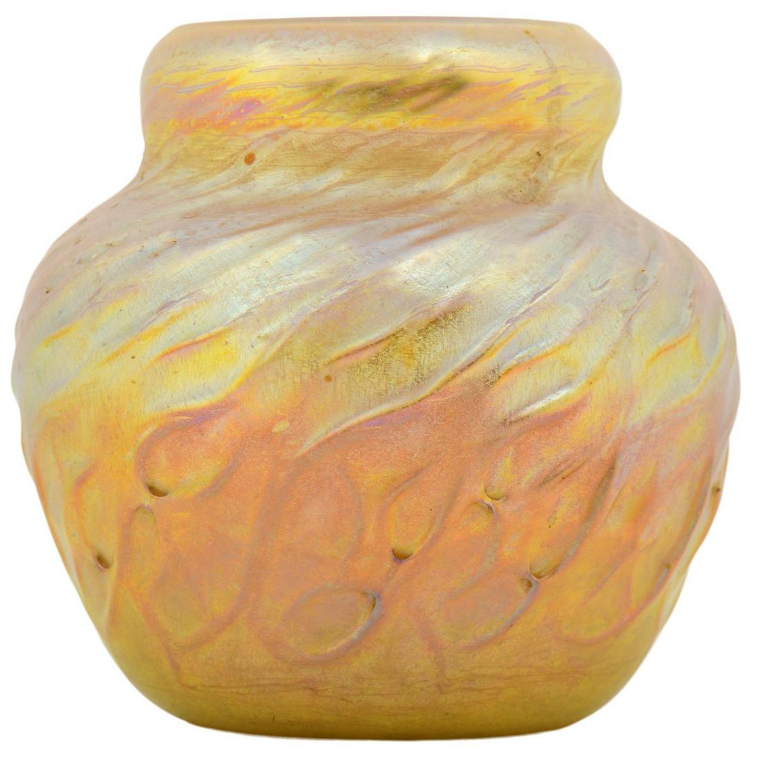 Tiffany Studios Favrile Glass Vase: Tiffany Studios Favrile Glass Vase early 20th century engraved "L.C.T. 0827" 4 3/4 x 5 inches
