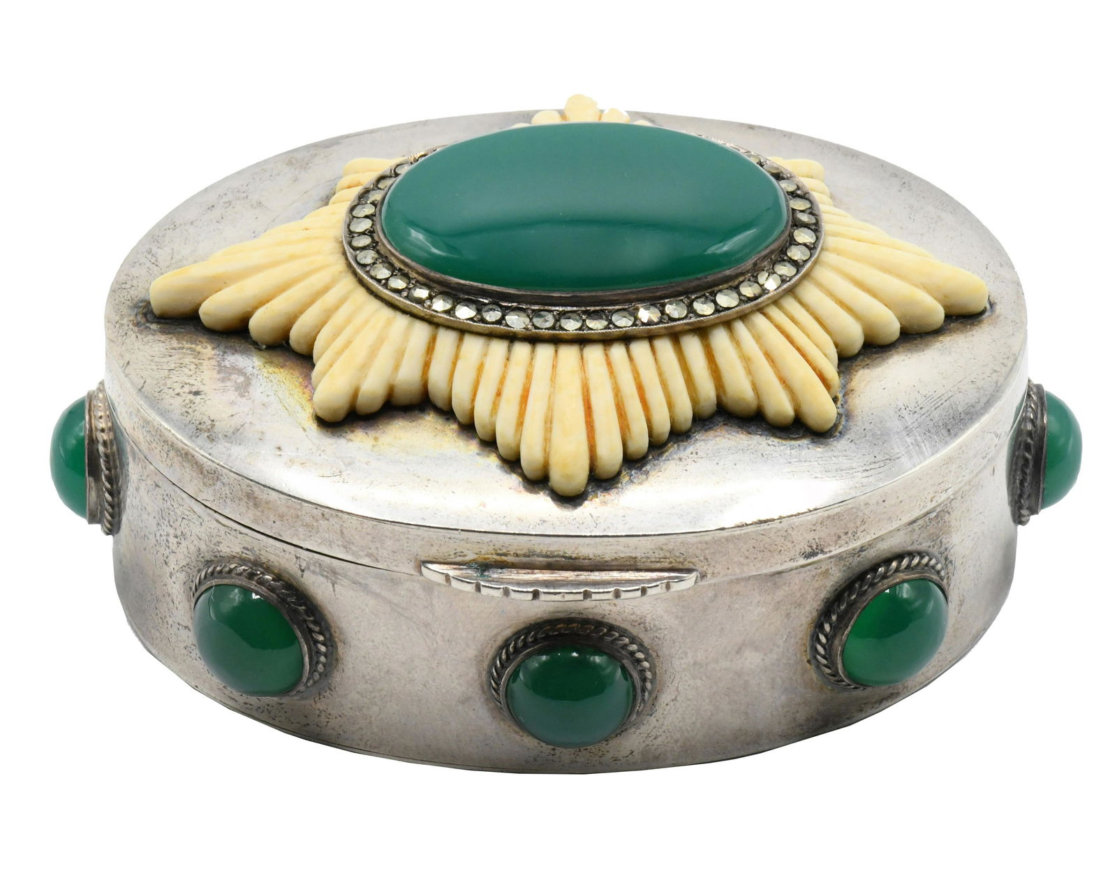 900 Silver Oval Hinged Snuff Box: 900 Silver Oval Hinged Snuff Boxthe cover includes a decorative wood carving with an oval green agate in the center bordered by marcasite. The body is set with round green agate cabochons3 1/8 x 2 7/1