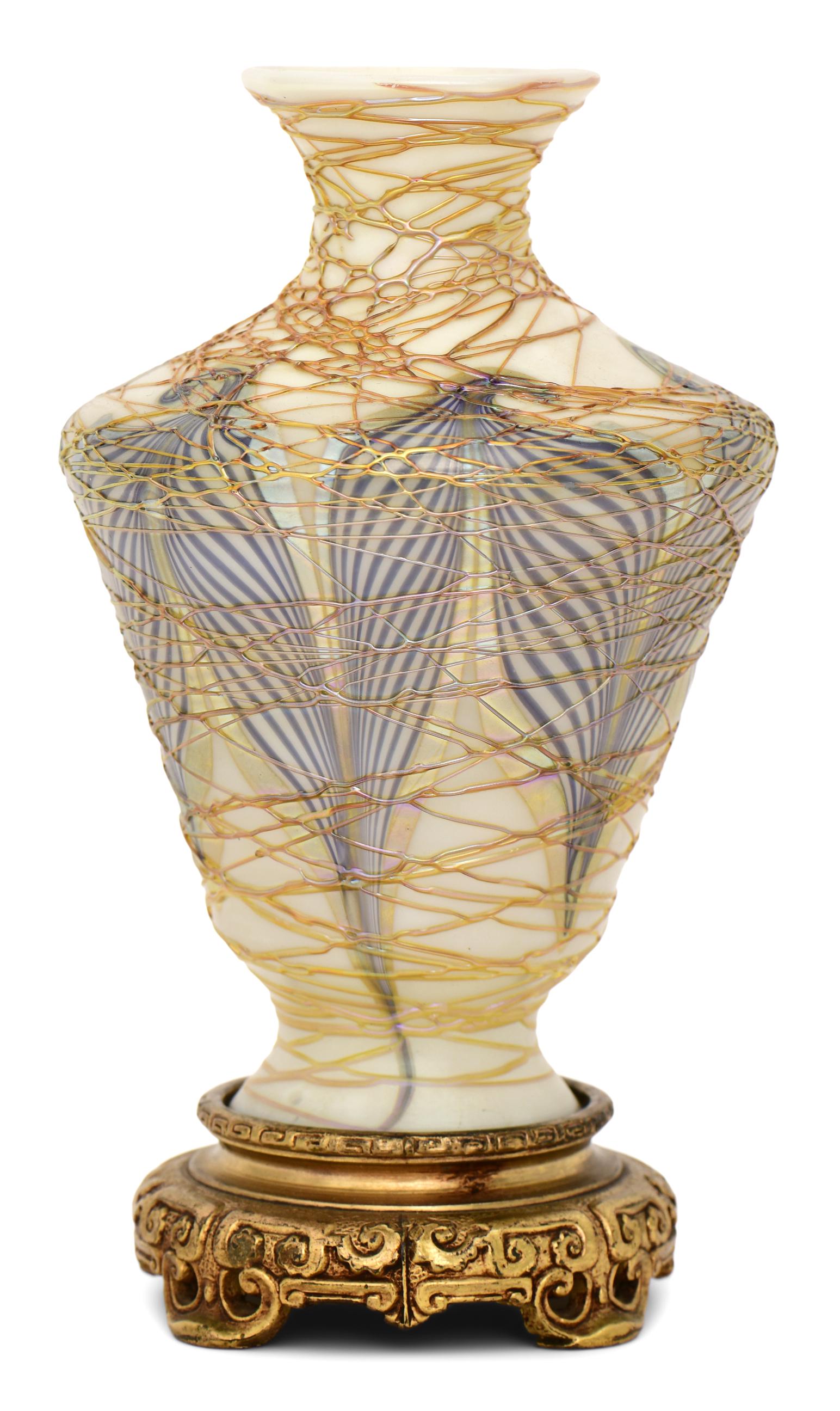 Durand & M.S. Co., Art Glass & Gilt Metal Lamp (1 of 4)