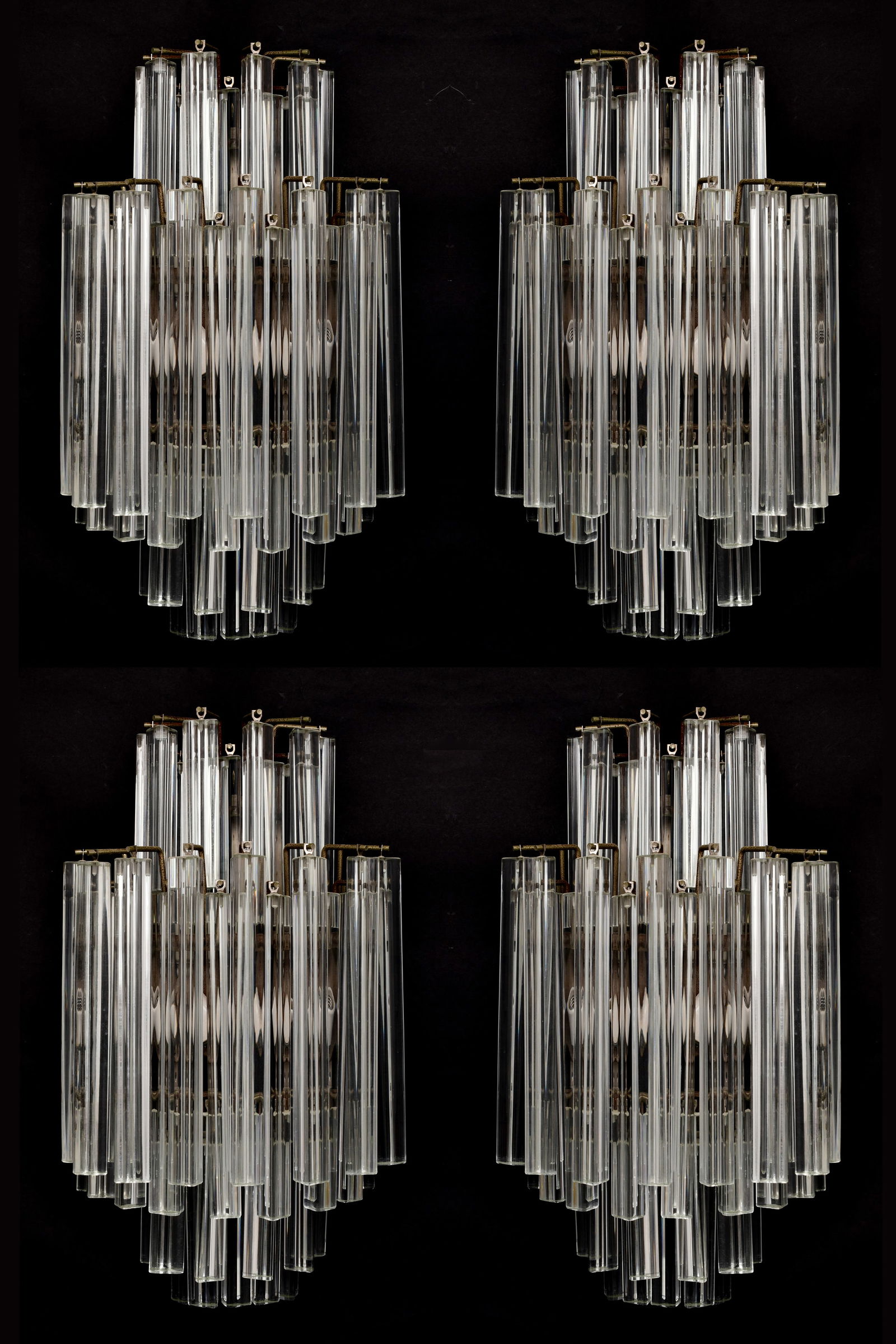 Set of Four Venini "Triedri" Crystal Wall Sconces, Murano, Italy (1 of 5)