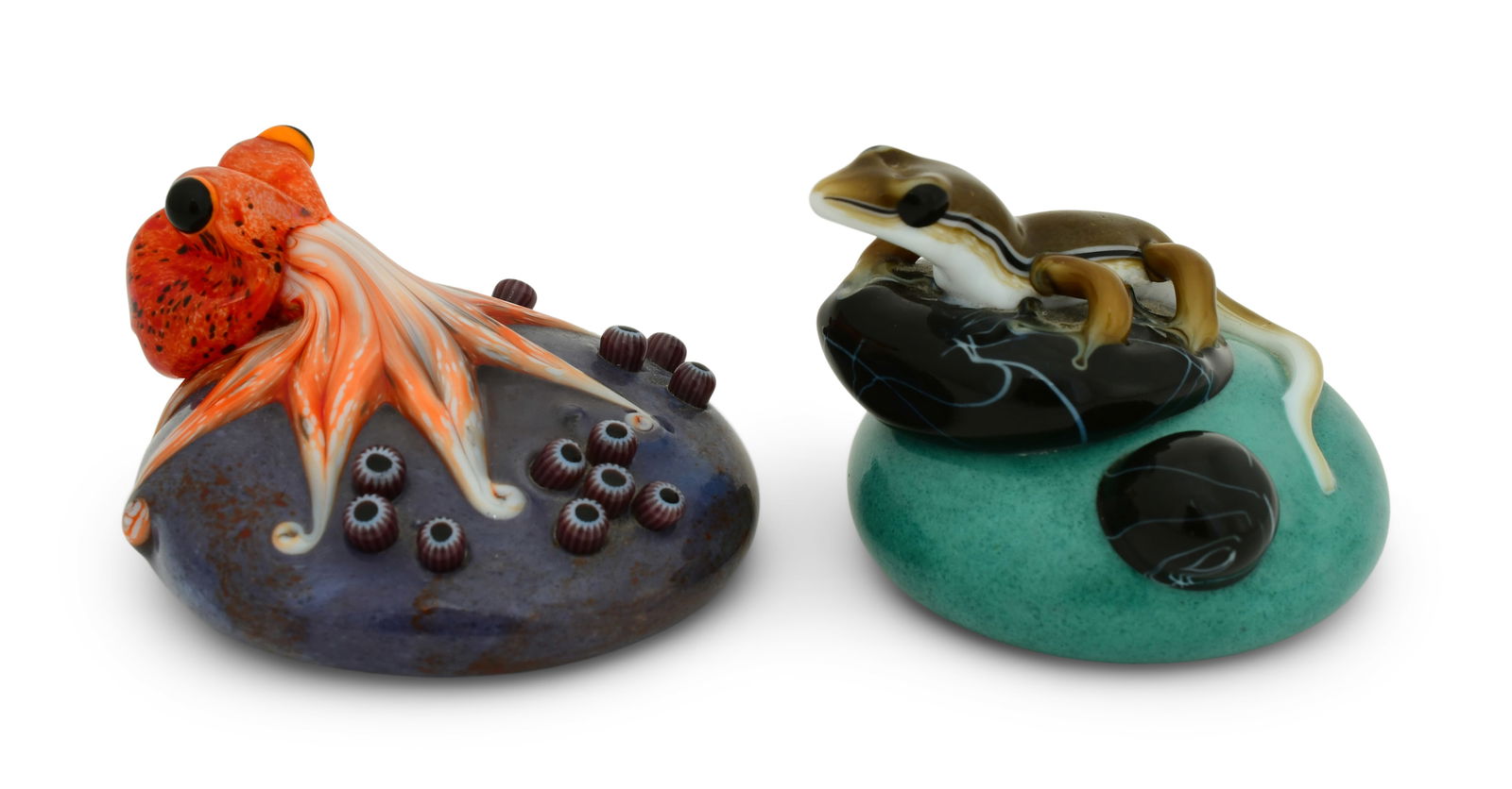 Two Orient & Flume Art Glass Paperweights, Red Octopus & Lizard (1 of 5)