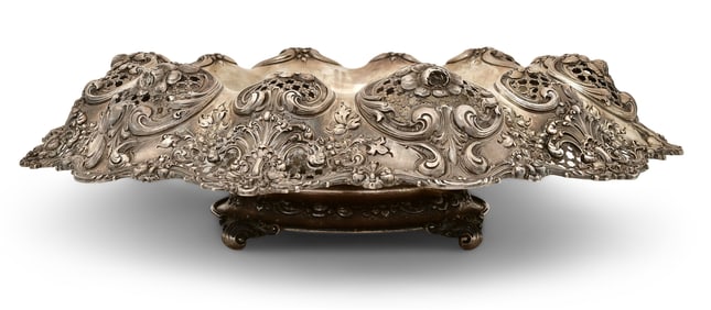 Ludwig, Redlich & Co. Sterling Silver Centerpiece Bowl