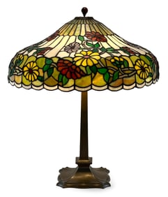 Chicago Mosaic Lamp Co. "Daisy" Table Lamp